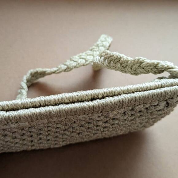 Vintage Woven Macrame Purse - Picture 4 of 7